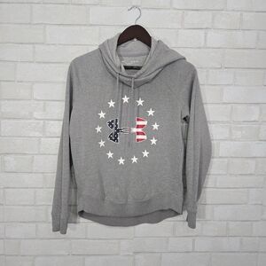 Under Armour sweatshirt